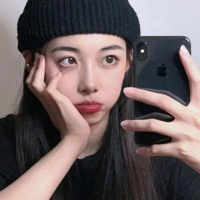 睡着的女人海报